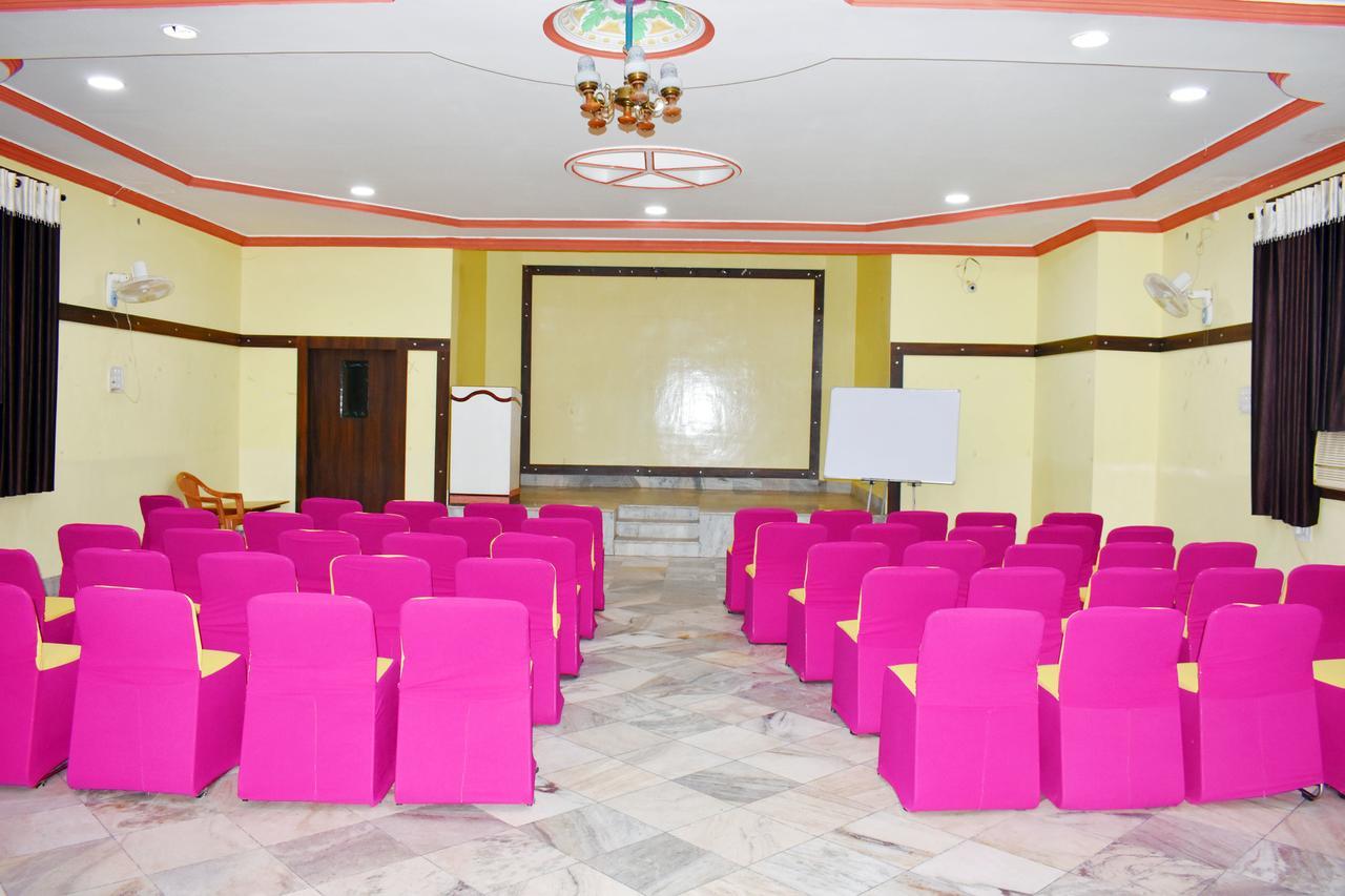 Hotel Triveni Balangir Exteriér fotografie