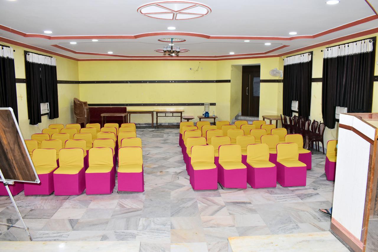 Hotel Triveni Balangir Exteriér fotografie