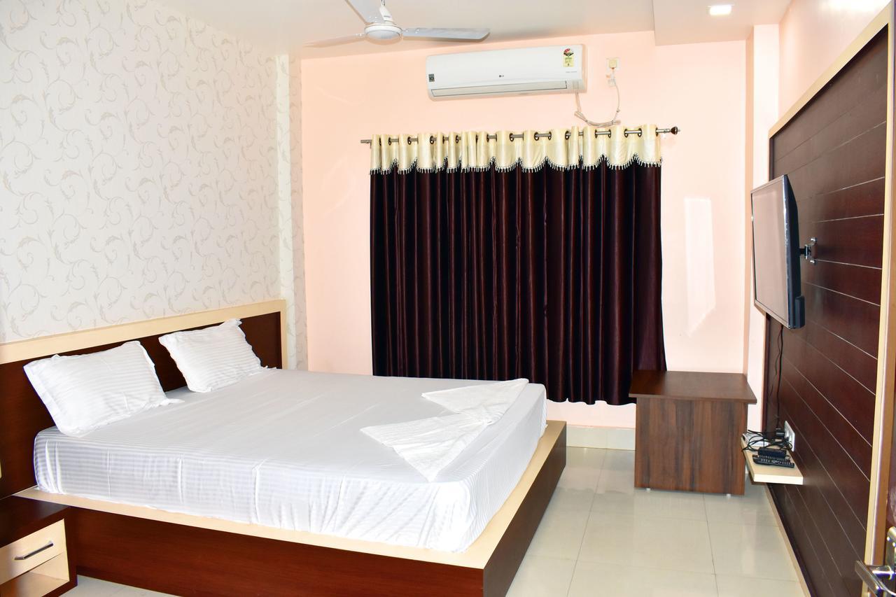 Hotel Triveni Balangir Exteriér fotografie